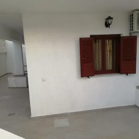 克里斯蒂娜膳食公寓酒店 公寓 *