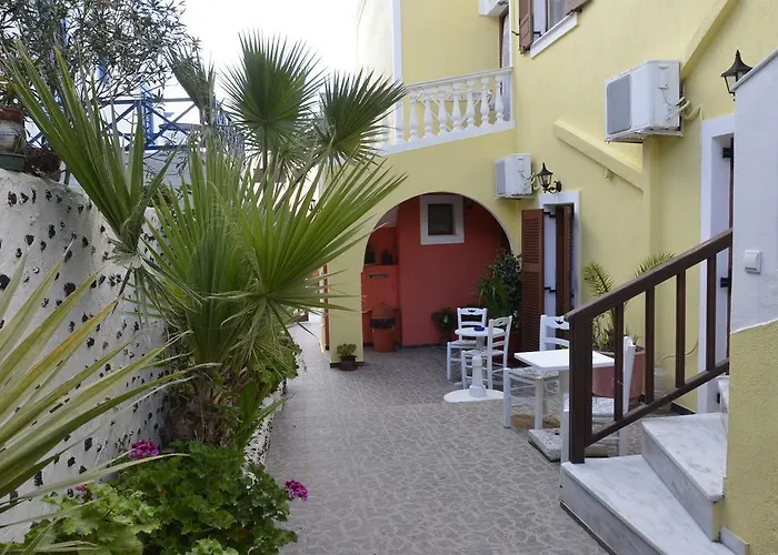 クリスティーナ ペンション * カルテラドス