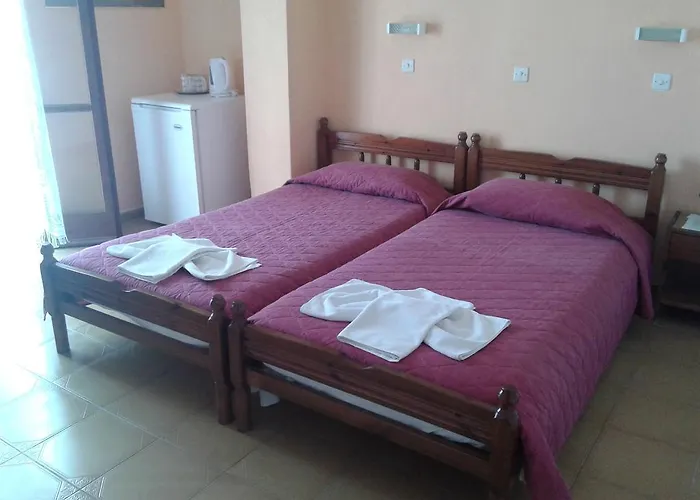 Christina Karterados (Santorini)